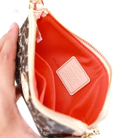 NWT Coach Signature Corner Zip Wristlet Wallet Saddle - Picture 7 of 8